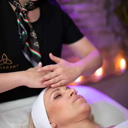 招待所 Corso 107 Wellness & 4*