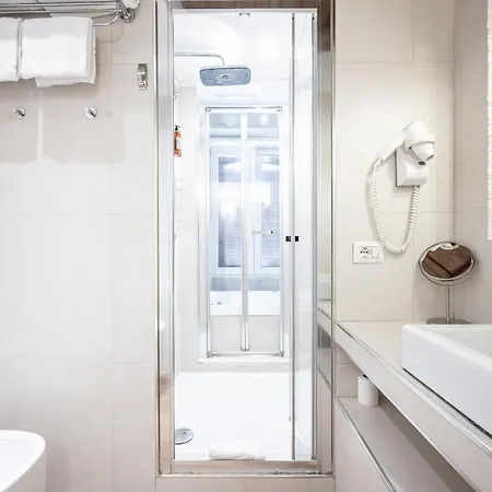 Affittacamere Corso 107 Wellness & 4*