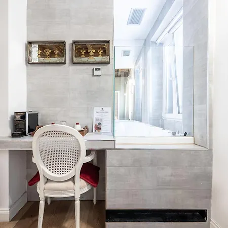 Corso 107 Wellness & בית הארחה 4*